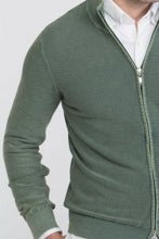 Load image into Gallery viewer, Maglia delavè full zip verde
