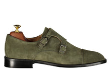 Load image into Gallery viewer, Scarpa doppia fibbia scamosciata verde
