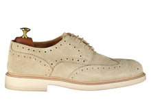 Load image into Gallery viewer, Scarpa duilio scamosciata beige
