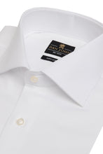 Load image into Gallery viewer, Camicia oxford bianca slim

