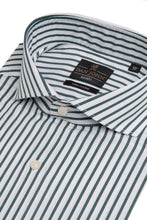 Load image into Gallery viewer, Camicia twill a righe verde slim

