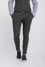 Load image into Gallery viewer, Pantalone gabardina verde
