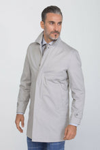 Load image into Gallery viewer, Trench idrorepellente grigio perla
