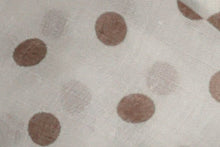 Load image into Gallery viewer, Sciarpa fantasia pois beige
